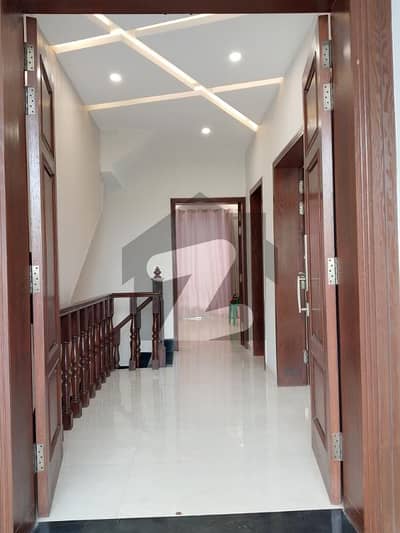 ڈی ۔ 12 اسلام آباد میں 3 کمروں کا 5 مرلہ مکان 1.2 لاکھ میں کرایہ پر دستیاب ہے۔