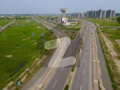 ڈی ایچ اے سٹی لاہور میں 1 کنال پلاٹ فائل 66.0 لاکھ میں برائے فروخت۔