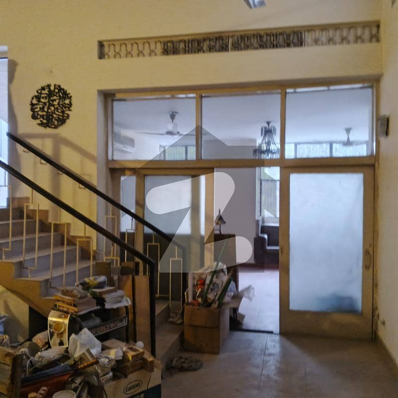Gulberg Ideal Location 10 Marla Full House For Rent Gulberg Ideal Location 10 Marla Full House For Rent