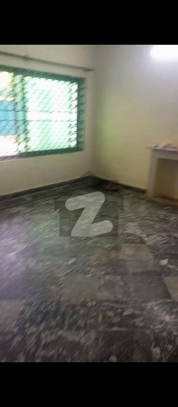 جی ۔ 8 اسلام آباد میں 3 کمروں کا 10 مرلہ زیریں پورشن 1.2 لاکھ میں کرایہ پر دستیاب ہے۔