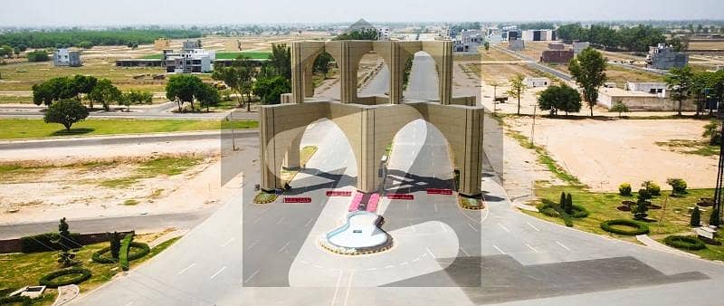4 Marla Plaza For Sale Facing Park View