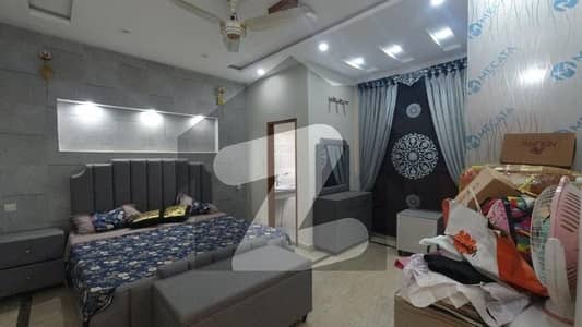 Prime Location In Taj Bagh Scheme 10 Marla House For Sale
