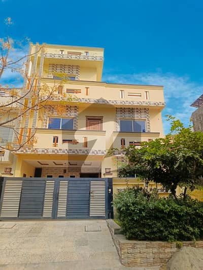 7 Marla House Available For Rent In G-13/2