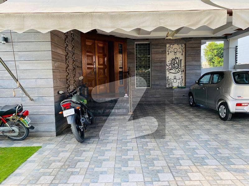 1 KANAL FULL BASMENT HOUSE FOR SALE