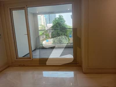 3 Bed Bedroom Apartment Available For Rent