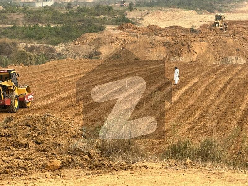 Avail Yourself A Great 1 Kanal Residential Plot In C-16