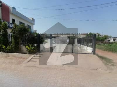 A Prime Location 30 Marla Upper Portion In Bosan Road