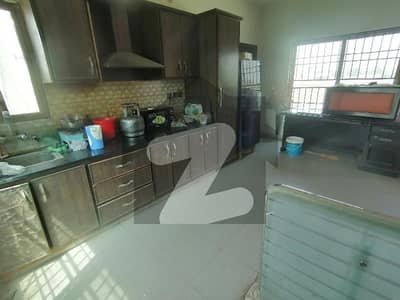 A Prime Location 14Marla furnished Upper Portion In Bosan Road