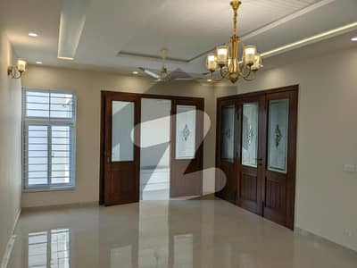 FOR SALE 40*80 Marla Brand New Triple Storey House D_12/2