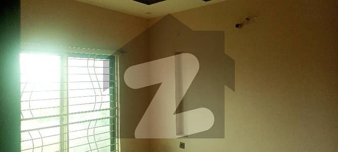 Unoccupied Corner Upper Portion Of 12 Marla Is Available For rent In Central Park Housing Scheme