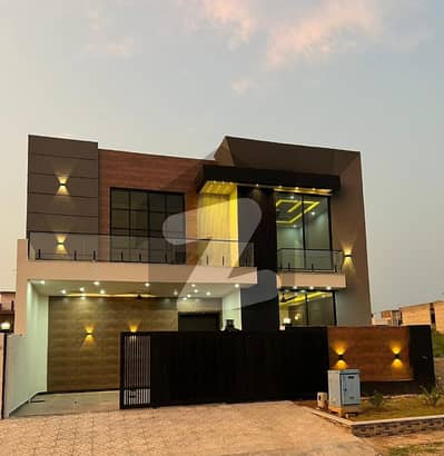 Brand New House Modern Design Double Heighted Lobby