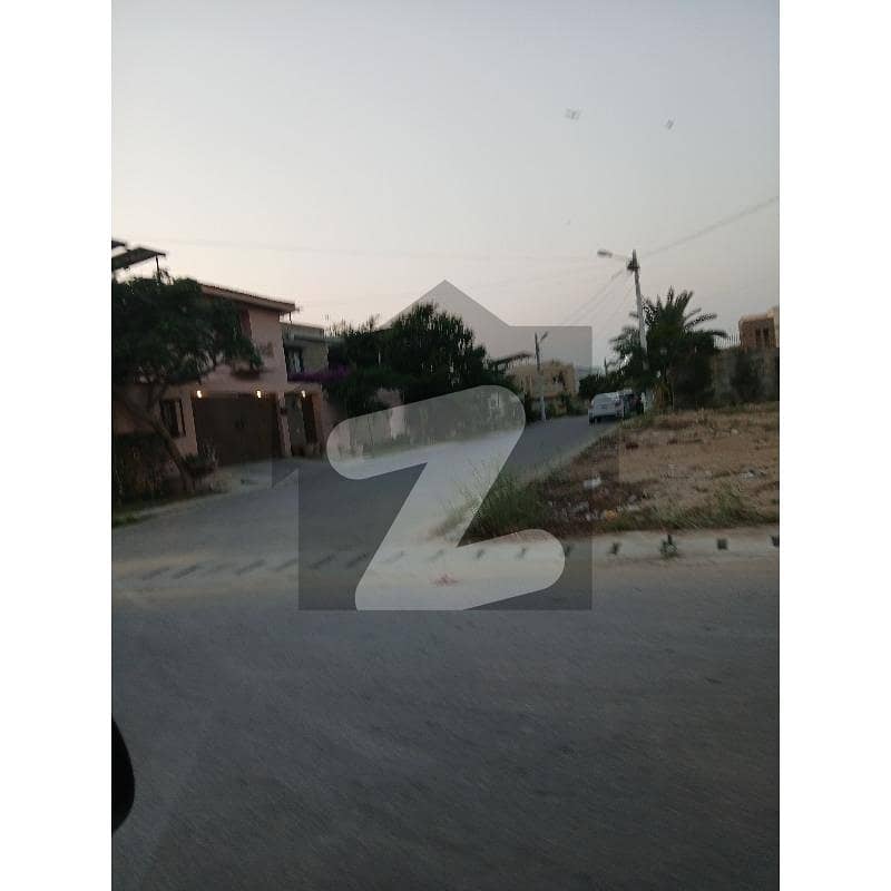 ڈی ایچ اے فیز 8 ایکسٹینشن ڈی ایچ اے فیز 8,ڈی ایچ اے ڈیفینس,کراچی میں 12 مرلہ رہائشی پلاٹ 4.1 کروڑ میں برائے فروخت۔