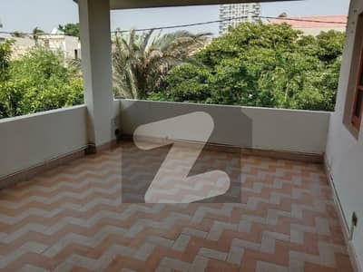 500 Yards Commercial Bungalow Available For Rent