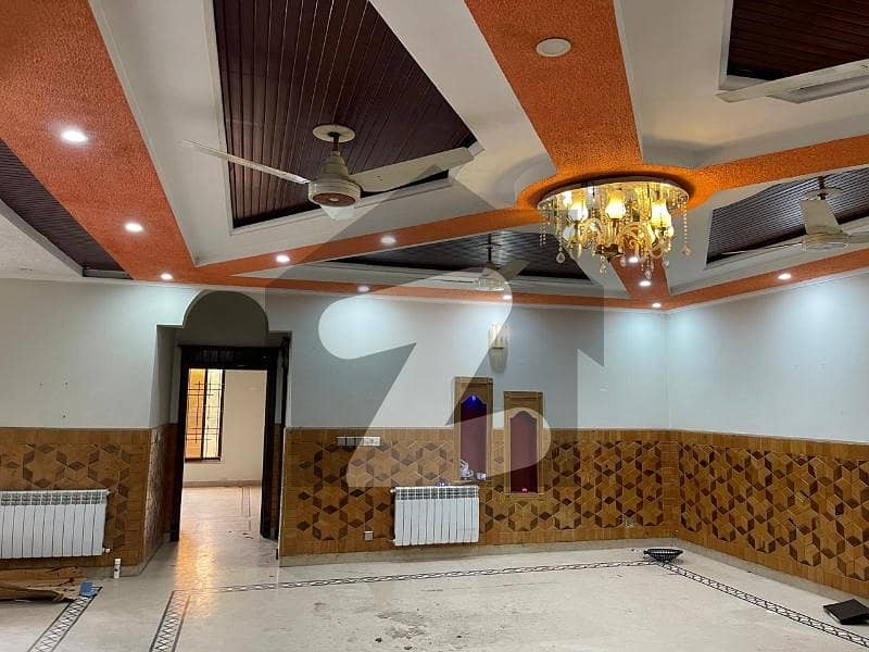 UPPER PORTION FOR RENT