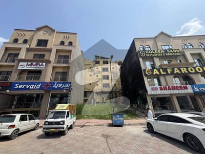 بحریہ انکلیو - سیکٹر اے بحریہ انکلیو,بحریہ ٹاؤن,اسلام آباد میں 8 مرلہ کمرشل پلاٹ 9.0 کروڑ میں برائے فروخت۔
