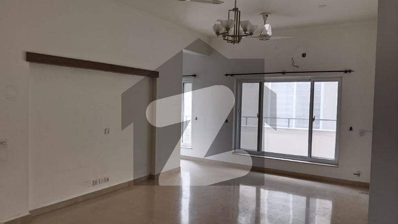 E11/4 1 kanal Upper portion 3 Bedroom