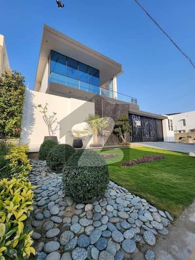500 Yards Extraordinary Lavish Bungalow For Sale In Phase VIII Karachi