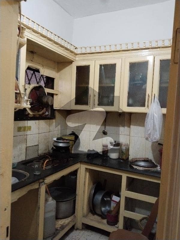 قاسم آباد حیدر آباد میں 3 کمروں کا 4 مرلہ فلیٹ 55.0 لاکھ میں برائے فروخت۔