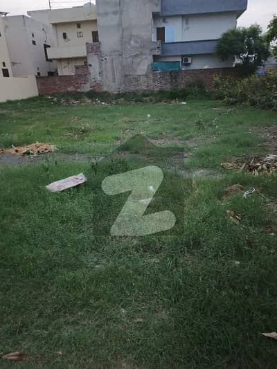 6.44 MARLA PLOT FOR SALE IN NASHEMAN IQBAL PHASE 2 BLOCK A COLLEGE ROAD LAHORE