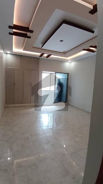 Spacious 1800 Square Feet Flat Available For Sale In Gulshan-E-Iqbal - Block 13/A