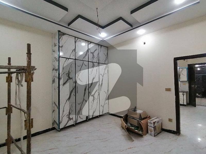 نیشنل ٹاؤن لاہور میں 3 کمروں کا 3 مرلہ مکان 1.5 کروڑ میں برائے فروخت۔