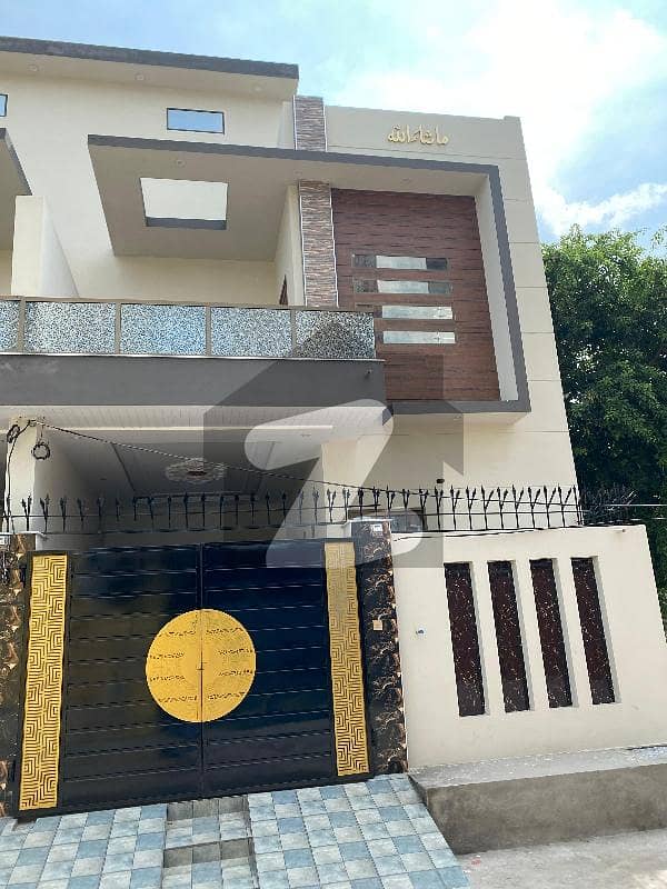 Sale A House In Amin Town Prime Location
