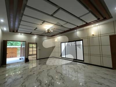 400 Square Yards House Up For Sale In Federal B Area - Block 10