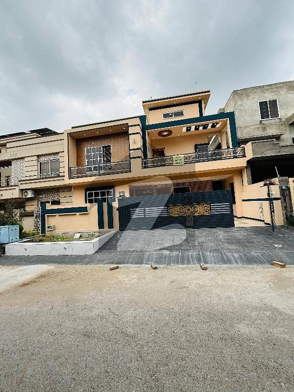 Media Town Islamabad 12 MARLA house for sale