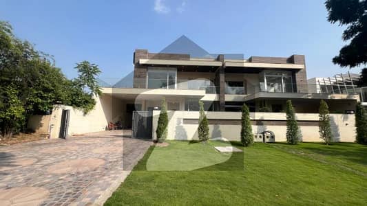 Brand New Modern House Is For RENT