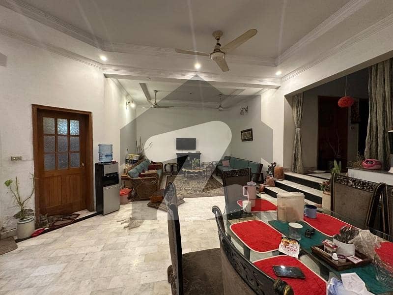 Beautiful location f11 upper portion 1kanal available For Rent Beautiful location f11 upper portion 1kanal available For Rent