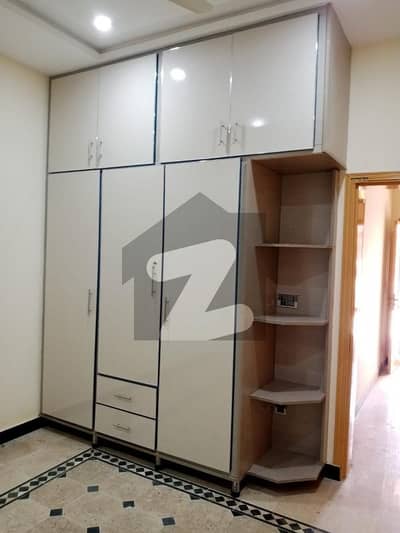 5 Marla 2nd floor in phase 5 pani bijli available