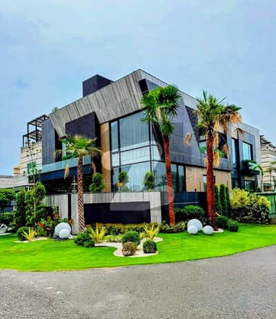 Charming 4-Bedroom 10 Marla House In DHA With Modern Comfort With Stylish Finishes Charming 4-Bedroom 10 Marla House In DHA With Modern Comfort With Stylish Finishes