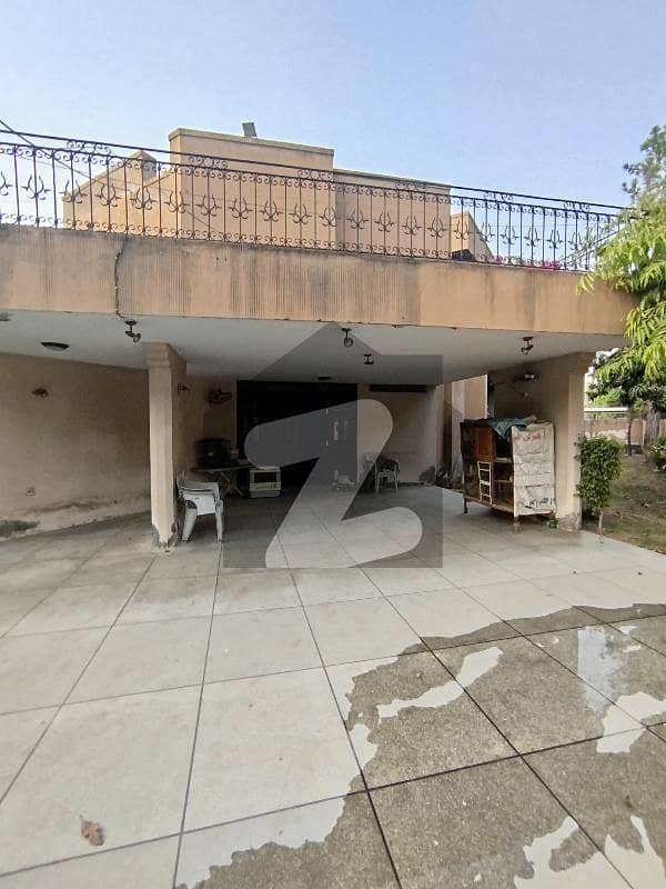 House Available For Sale In Cantt