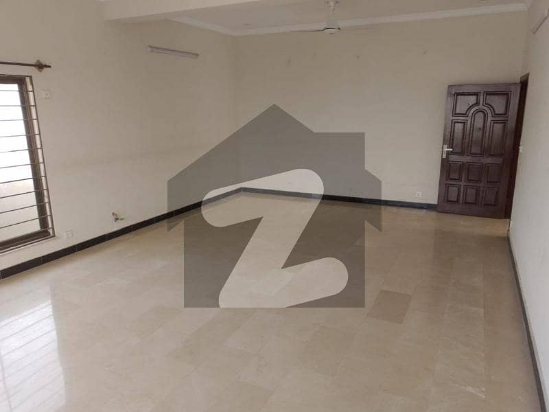 Kanal Portion For Rent