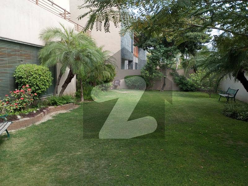 BIG PLOT PRICE BUNGALOW 12 KANAL IN MAIN CANTT BIG PLOT PRICE BUNGALOW 12 KANAL IN MAIN CANTT