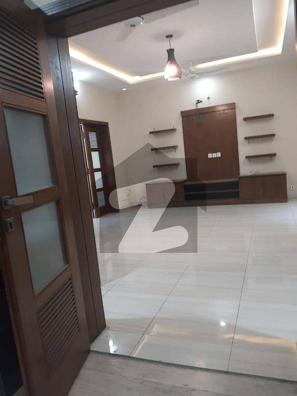 10 Marla House With Besment Available For Rent