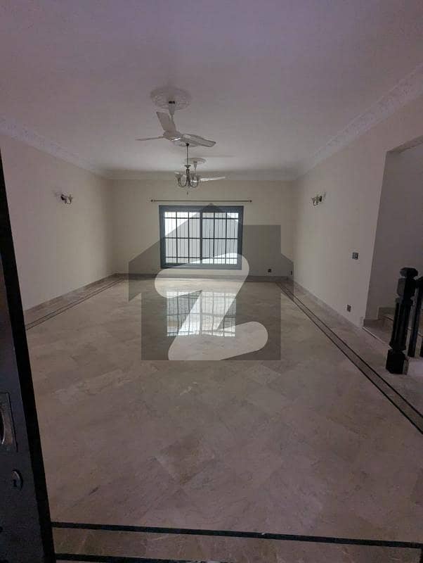 DHA 300 YARDS BUNGALOW FOR RENT