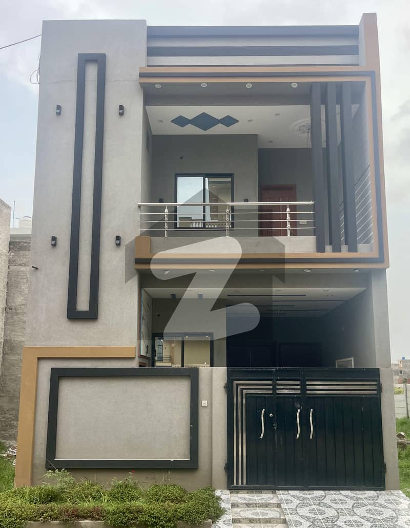 4 Marla House For sale