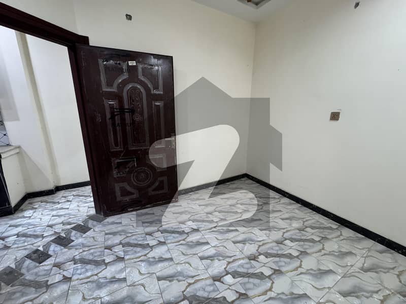Flat Available For Sale At Asghar Mall Road
