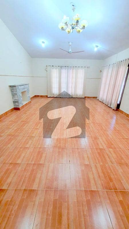 Renovated & Spacious 6 Bedroom House For Rent In F-11, Islamabad Renovated & Spacious 6 Bedroom House For Rent In F-11, Islamabad