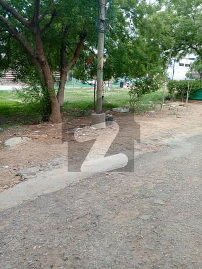 Park Face Plot 200 Sq Yard In Sector X For Sale