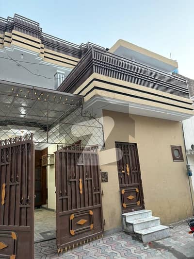 حیات آباد پشاور میں 5 کمروں کا 5 مرلہ مکان 2.35 کروڑ میں برائے فروخت۔