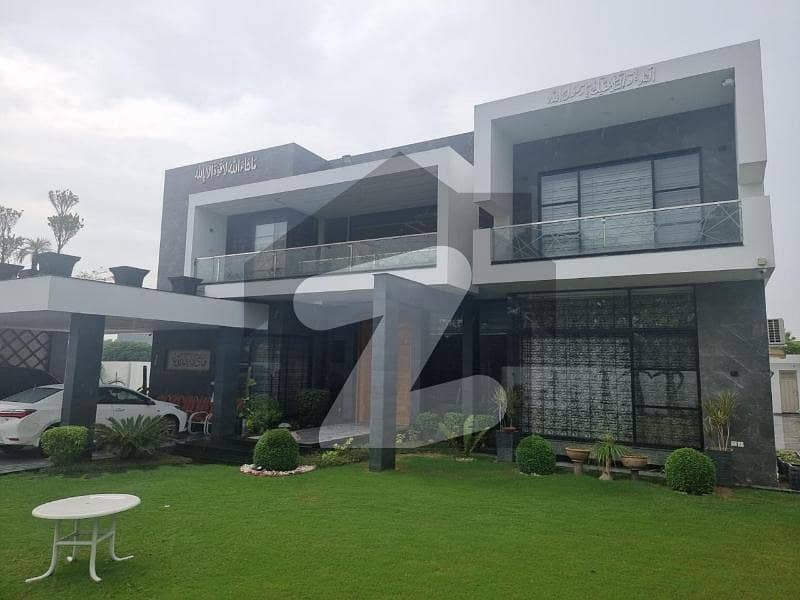 ویلینشیاء ہاؤسنگ سوسائٹی لاہور میں 6 کمروں کا 2 کنال مکان 14.5 کروڑ میں برائے فروخت۔