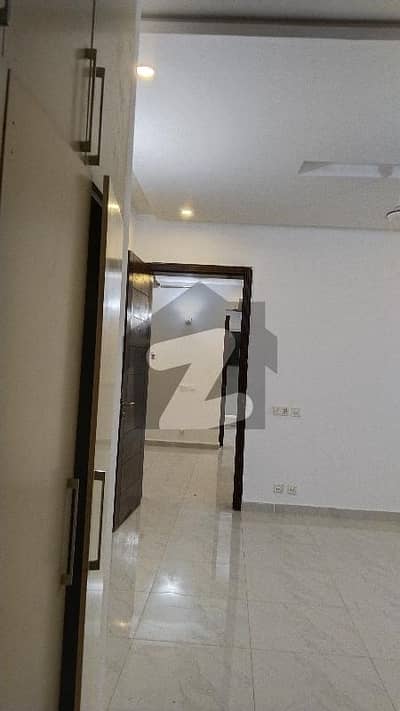گلبرگ ریزیڈنشیا - بلاک آئ گلبرگ ریزیڈنشیا,گلبرگ,اسلام آباد میں 4 کمروں کا 7 مرلہ مکان 1.2 لاکھ میں کرایہ پر دستیاب ہے۔ گلبرگ ریزیڈنشیا - بلاک آئ گلبرگ ریزیڈنشیا,گلبرگ,اسلام آباد میں 4 کمروں کا 7 مرلہ مکان 1.2 لاکھ میں کرایہ پر دستیاب ہے۔