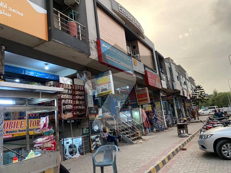 جی ۔ 13/4 جی ۔ 13,اسلام آباد میں 1 مرلہ دکان 1.6 کروڑ میں برائے فروخت۔