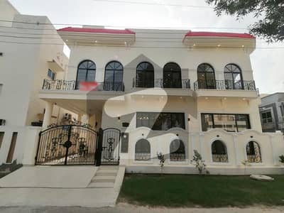 Your Search Ends Right Here With The Beautiful Corner House In DHA 11 Rahbar Phase 2 - Block L At Affordable Price Of Pkr Rs. 26500000 Your Search Ends Right Here With The Beautiful Corner House In DHA 11 Rahbar Phase 2 - Block L At Affordable Price Of Pkr Rs. 26500000