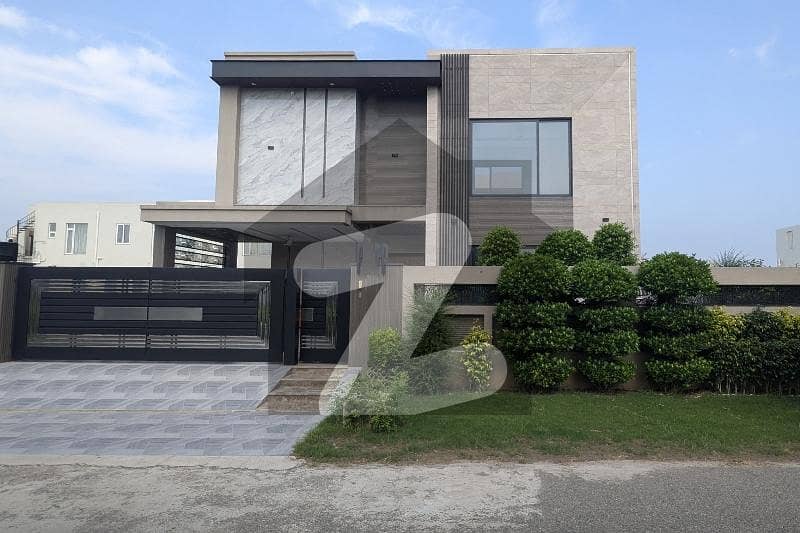 1 Kanal Modern Design Luxury House Available For Rent In DHA Phase 7