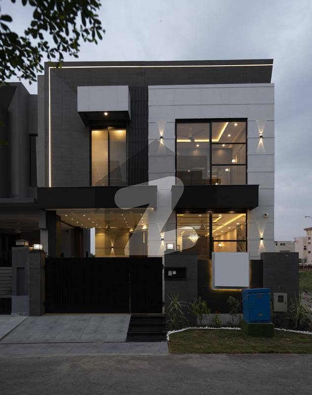 5 Marla Top Location Modern Design House for Rent 5 Marla Top Location Modern Design House for Rent