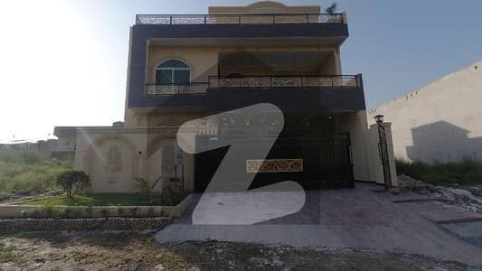 ای ۔ 16/3 ای ۔ 16,اسلام آباد میں 6 کمروں کا 10 مرلہ مکان 3.25 کروڑ میں برائے فروخت۔