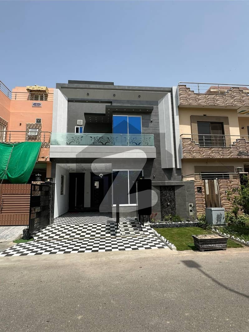 5 Marla Brand New House